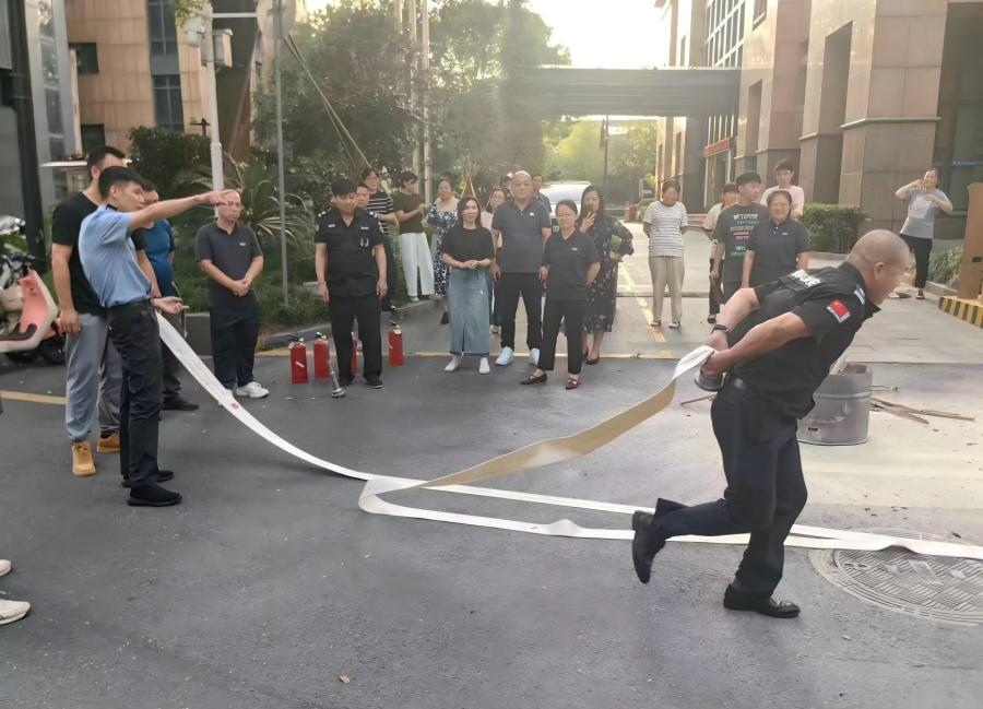 1760921242721900vCc9.jpg 88abf293d484e618373f30c4c918a40c.jpg